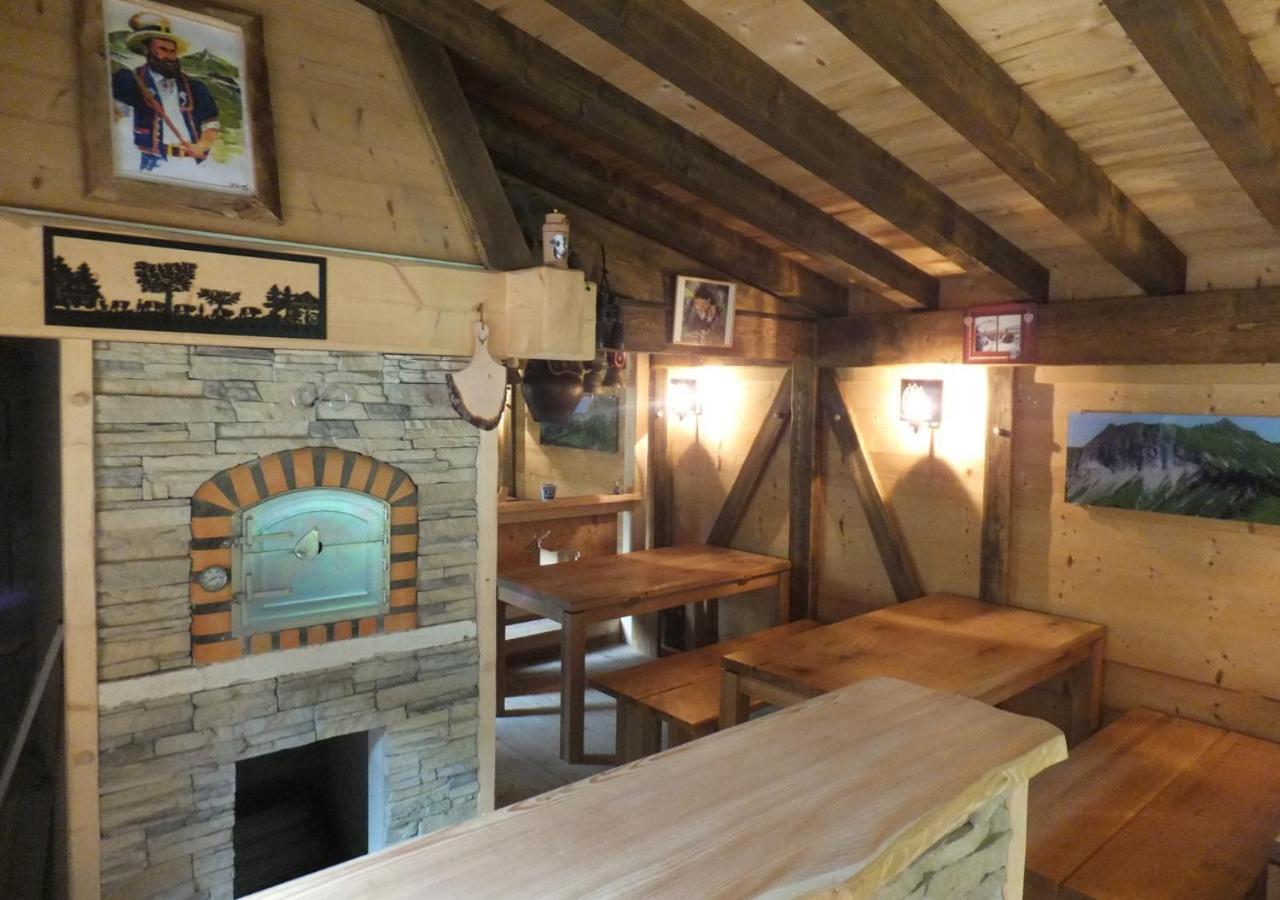 Au Petit Gite Les Paccots Chatel-Saint-Denis Luaran gambar